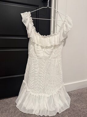 Women's White Ruffle Off-Shoulder Lace Dress